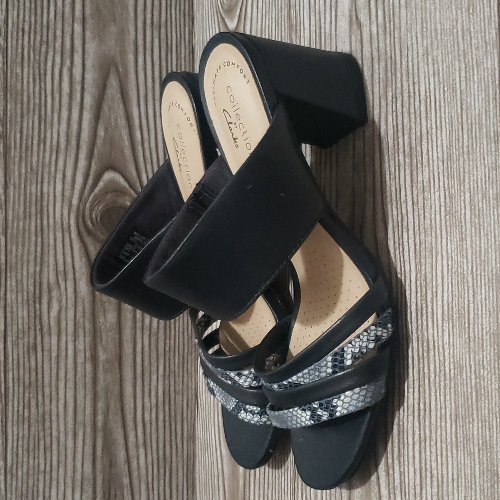 Clarks 5.5 Block Heel Open Toe Strap Snake Print … - image 5